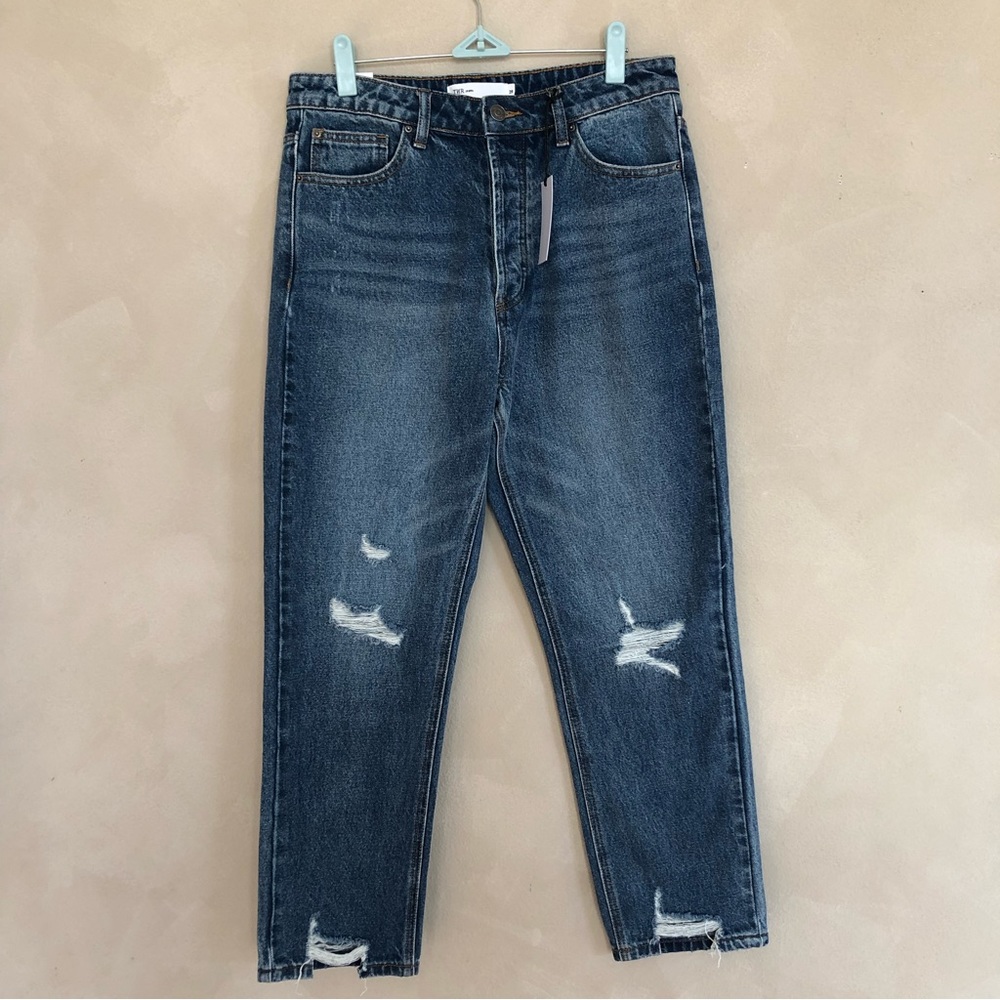 NWT TNR High Rise crop “Mom” distressed jeans
